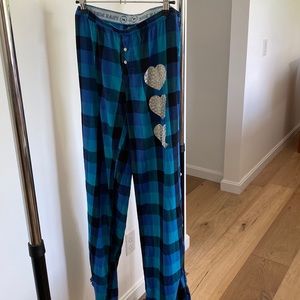 Like new Victoria Secret PINK bottoms in blue and black plaid